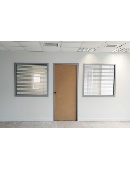 ΠΟΡΤΑ ΑΒΑΦΗ MDF ΜΕ ΚΑΣΩΜΑ ΑΛΟΥΜΙΝΙΟΥ ΠΑΧΟΥΣ 100MM ΛΕΥΚΟ